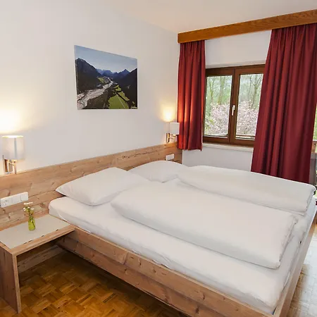 Leuprecht Country house *