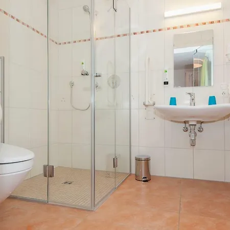 בית כפרי Leuprecht