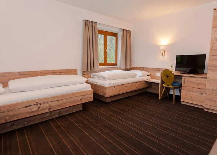 Leuprecht Country house *