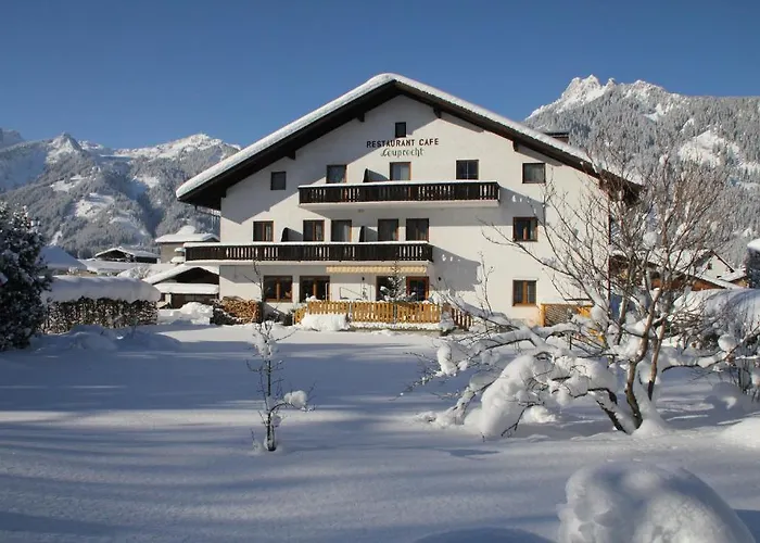 Leuprecht Country house *